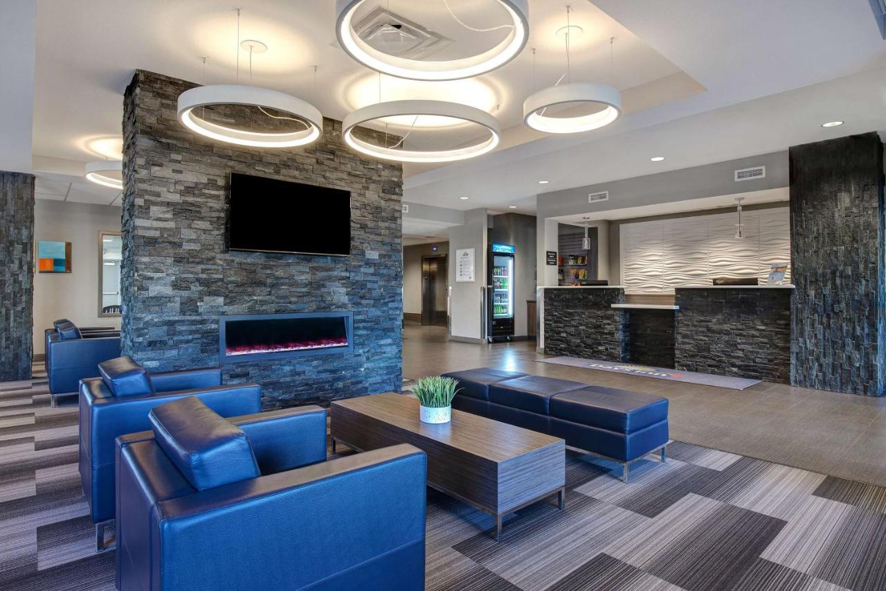 Days Inn & Suites By Wyndham Warman Εξωτερικό φωτογραφία