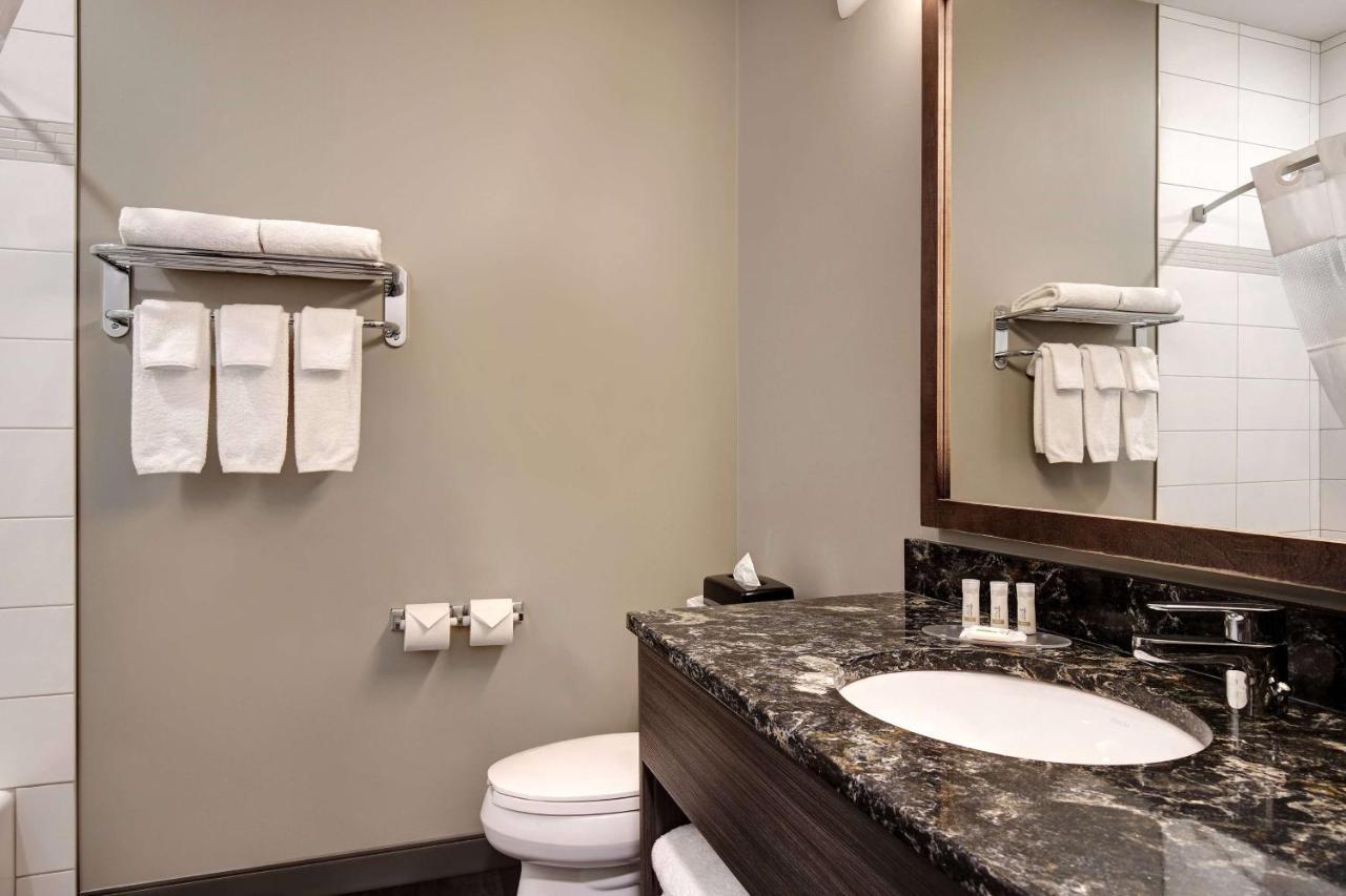 Days Inn & Suites By Wyndham Warman Εξωτερικό φωτογραφία